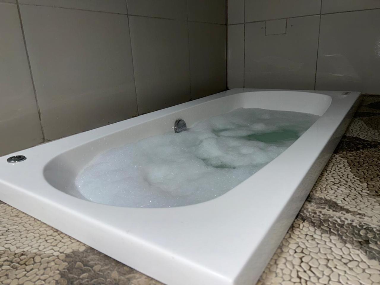 Motel Tijuca ジャボアタン・ドス・グアララペス エクステリア 写真