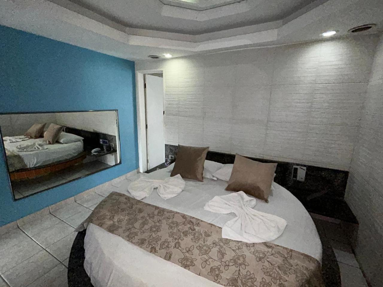 Motel Tijuca ジャボアタン・ドス・グアララペス エクステリア 写真