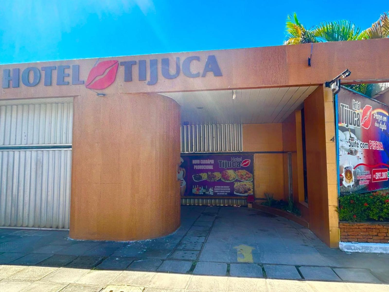 Motel Tijuca ジャボアタン・ドス・グアララペス エクステリア 写真